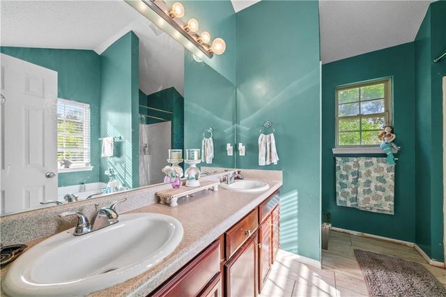 16 Willow Court NW, Cartersville, GA 30120