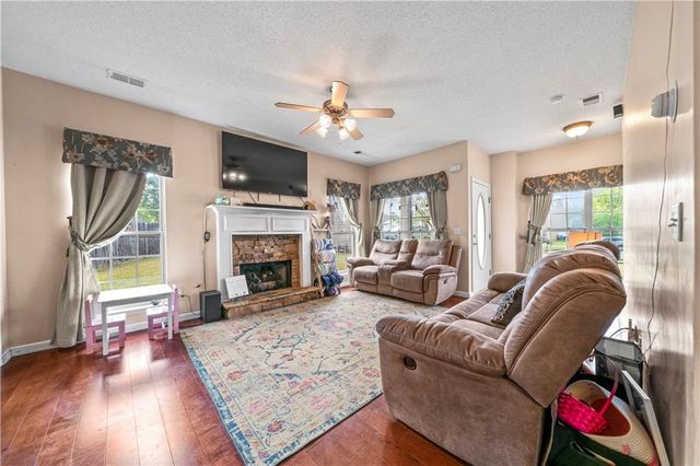 16 Willow Court NW, Cartersville, GA 30120