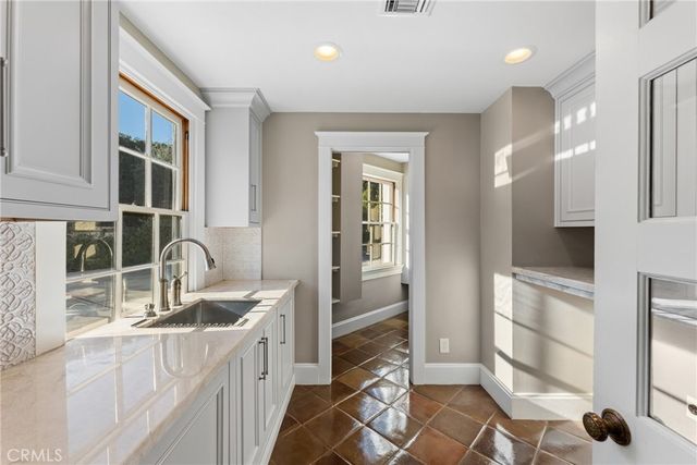 1205 W Highland Avenue, Redlands, CA 92373