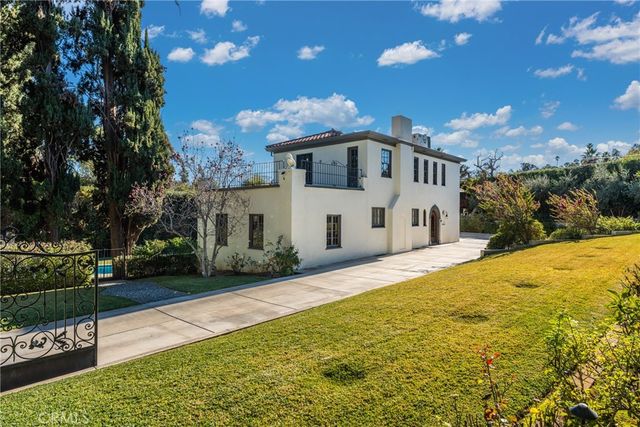 1205 W Highland Avenue, Redlands, CA 92373
