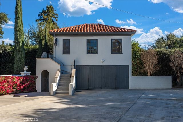 1205 W Highland Avenue, Redlands, CA 92373