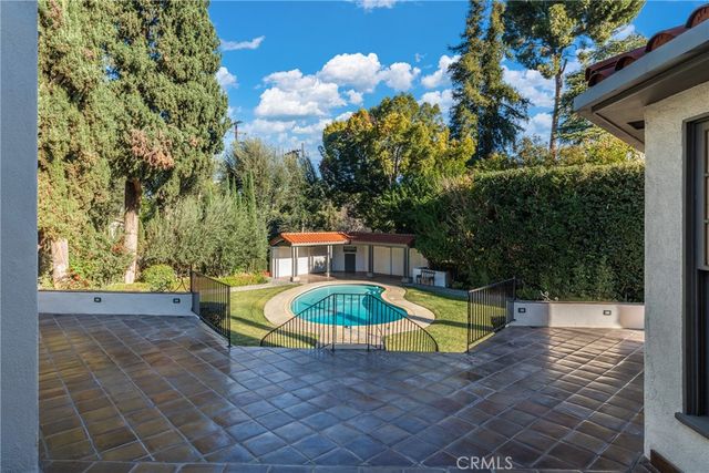 1205 W Highland Avenue, Redlands, CA 92373