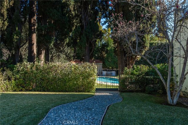 1205 W Highland Avenue, Redlands, CA 92373