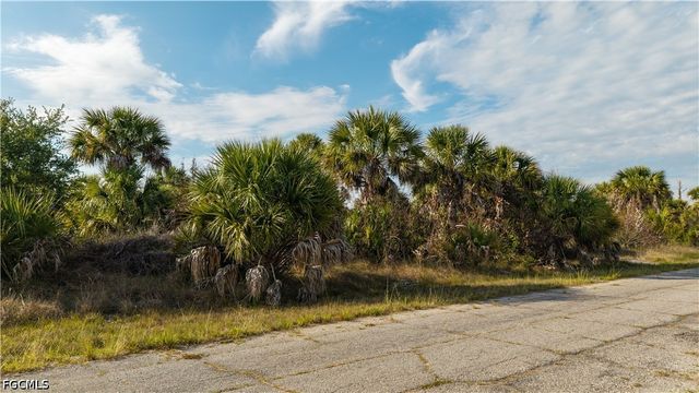 8606 Fireglow CIR, North Port, FL 34288