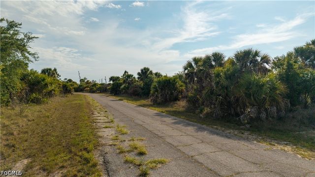 8606 Fireglow CIR, North Port, FL 34288