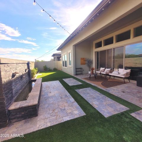2009 W Trotter Trail, Phoenix, AZ 85085