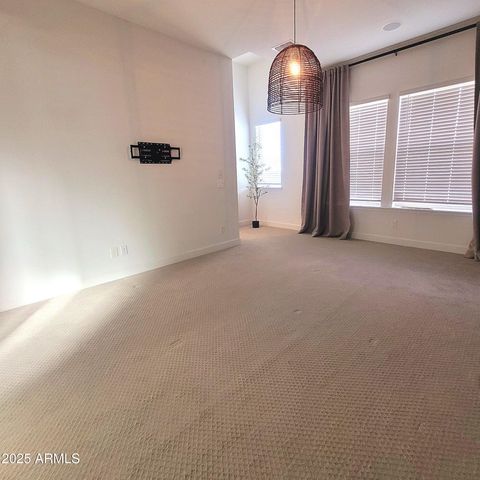 2009 W Trotter Trail, Phoenix, AZ 85085