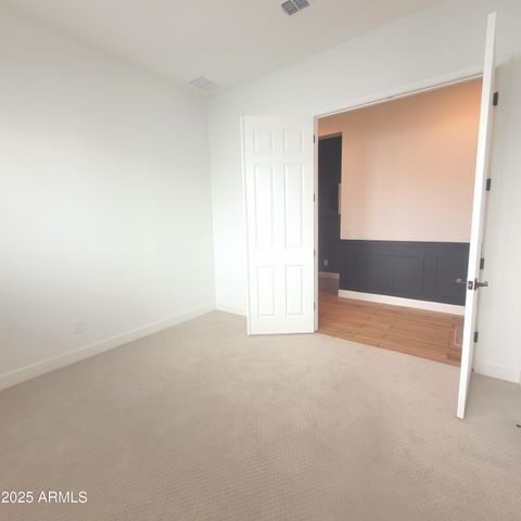 2009 W Trotter Trail, Phoenix, AZ 85085