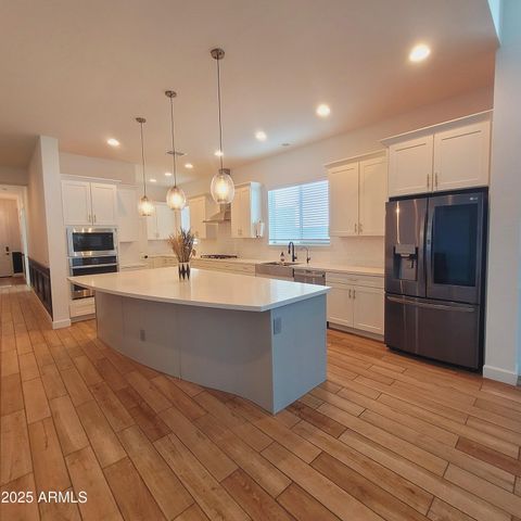 2009 W Trotter Trail, Phoenix, AZ 85085