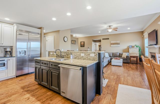 3901 ASTORIA WAY, Columbia, MO 65203