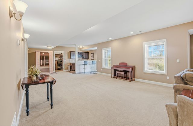 3901 ASTORIA WAY, Columbia, MO 65203