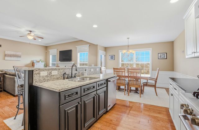 3901 ASTORIA WAY, Columbia, MO 65203