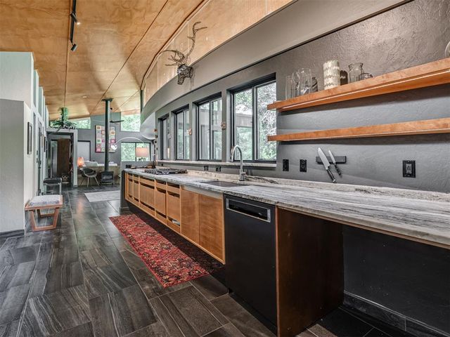 641 E Brooks Street, Norman, OK 73071