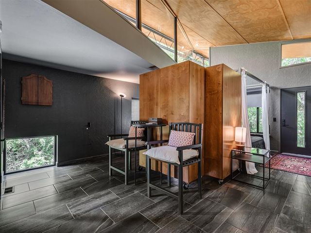 641 E Brooks Street, Norman, OK 73071