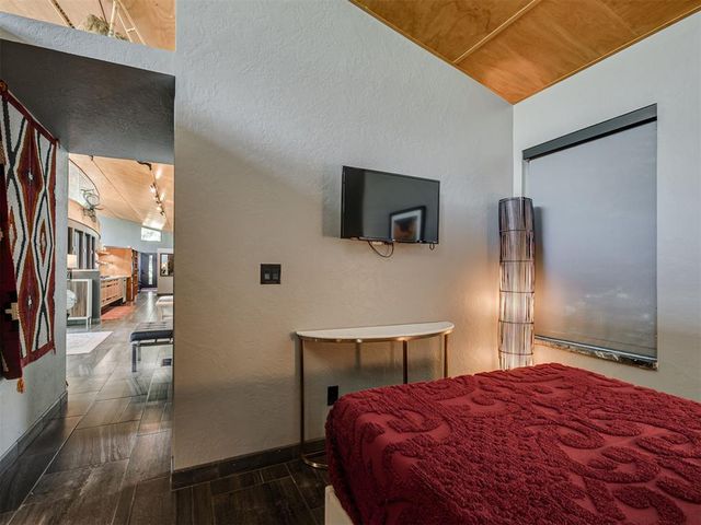 641 E Brooks Street, Norman, OK 73071