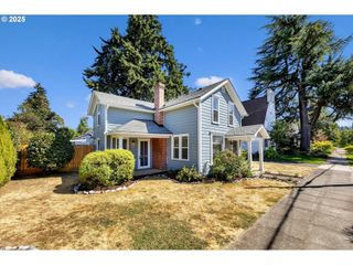 812 JEFFERSON St, Oregon City, OR 97045