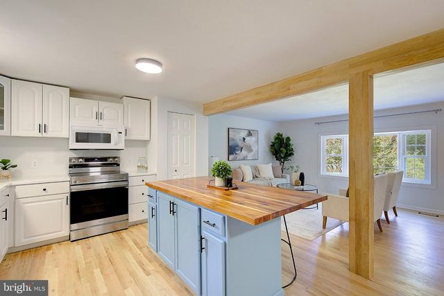 3614 KING DR, Dunkirk, MD 20754