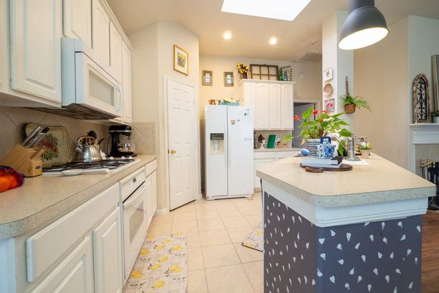 2834 Falcon Knoll Lane, Katy, TX 77494