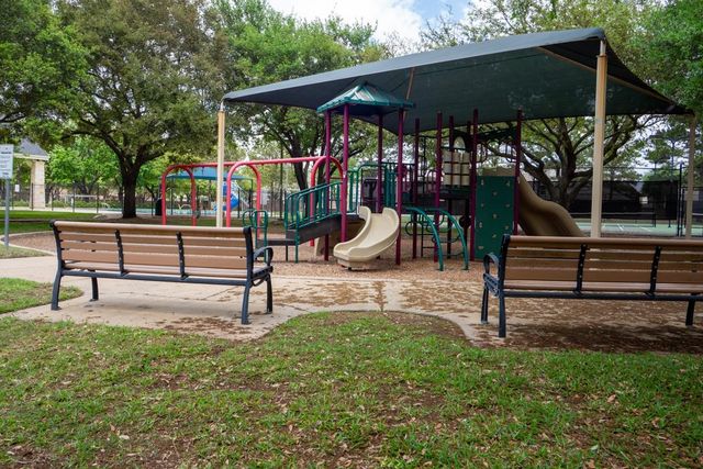 2834 Falcon Knoll Lane, Katy, TX 77494