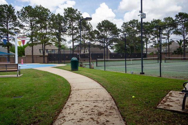 2834 Falcon Knoll Lane, Katy, TX 77494