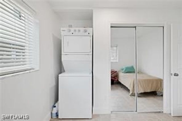 131 Eucalyptus CT, Fort Myers Beach, FL 33931