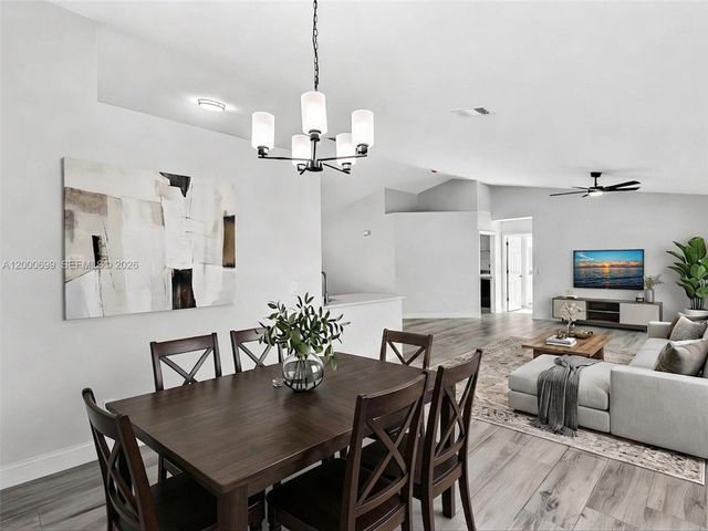 2022 NW 9th Terrace, Cape Coral, FL 33993