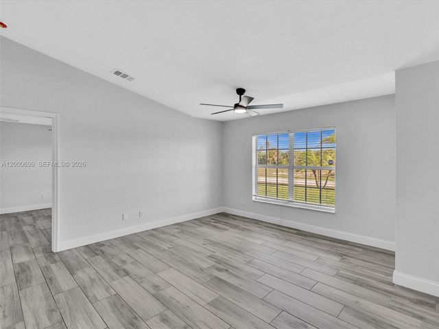 2022 NW 9th Terrace, Cape Coral, FL 33993