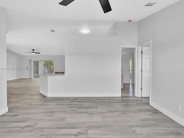 2022 NW 9th Terrace, Cape Coral, FL 33993
