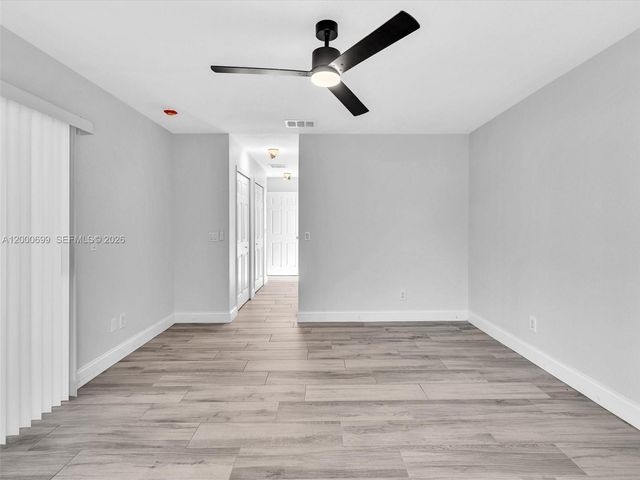 2022 NW 9th Terrace, Cape Coral, FL 33993
