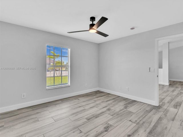 2022 NW 9th Terrace, Cape Coral, FL 33993