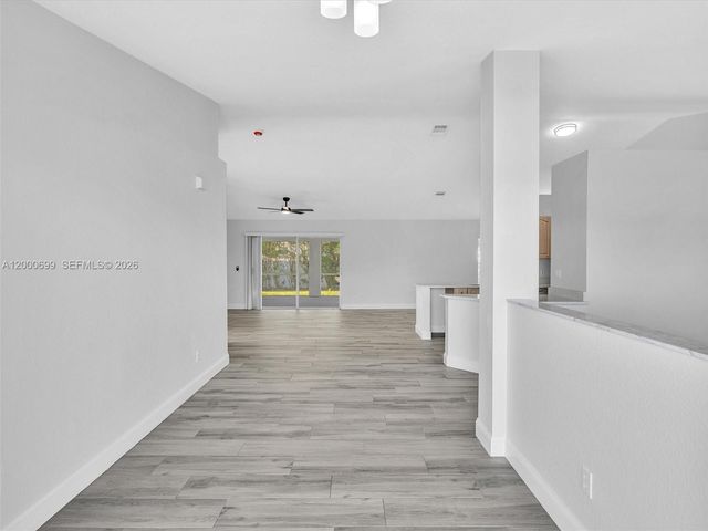 2022 NW 9th Terrace, Cape Coral, FL 33993