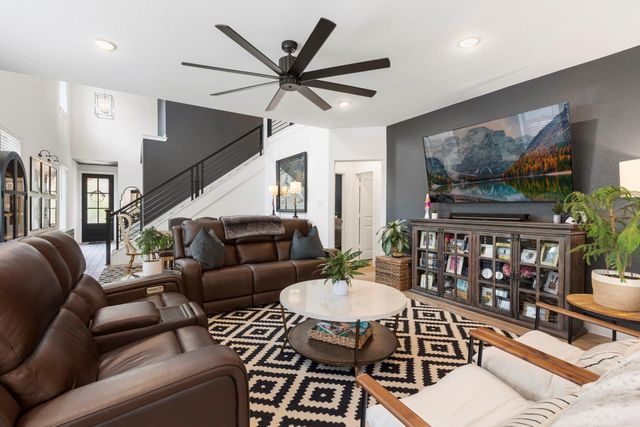 221 Sky Top Drive, Montgomery, TX 77316