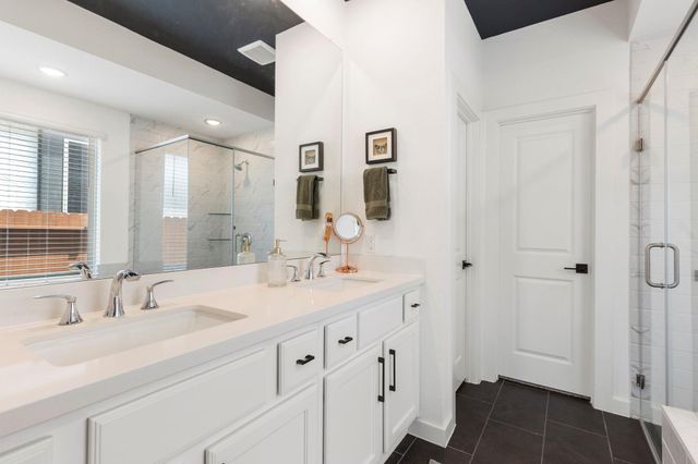 221 Sky Top Drive, Montgomery, TX 77316