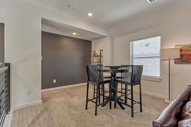 221 Sky Top Drive, Montgomery, TX 77316