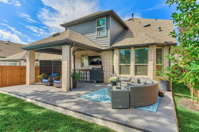 221 Sky Top Drive, Montgomery, TX 77316