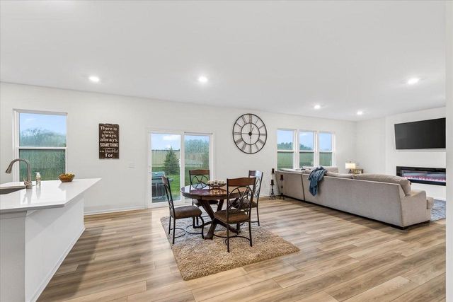 708 Narvik Circle, Stoughton, WI 53589