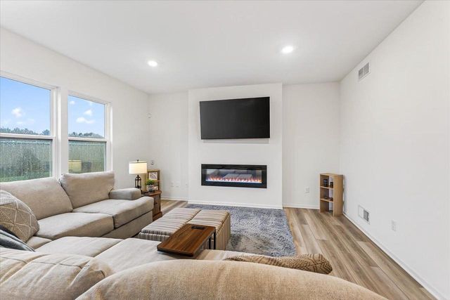 708 Narvik Circle, Stoughton, WI 53589