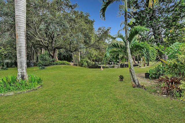 14270 SW 20th Street, Davie, FL 33325