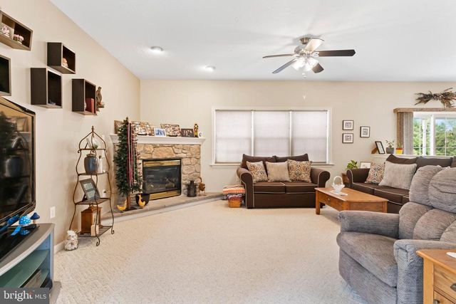 410 PHEASANT RD, Hummelstown, PA 17036