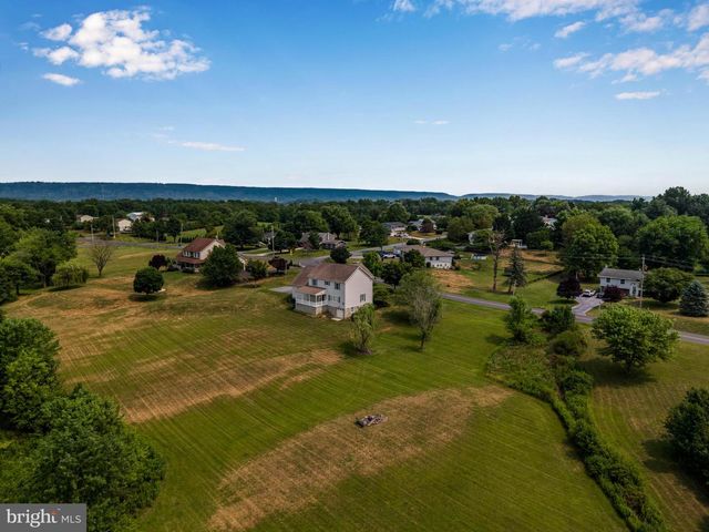 410 PHEASANT RD, Hummelstown, PA 17036