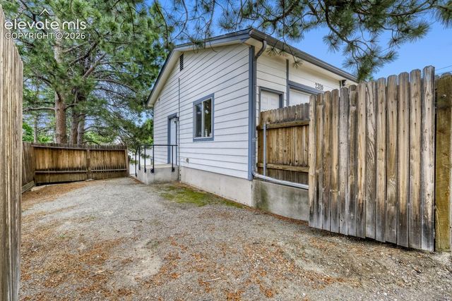2320 N Sage Street, Colorado Springs, CO 80907