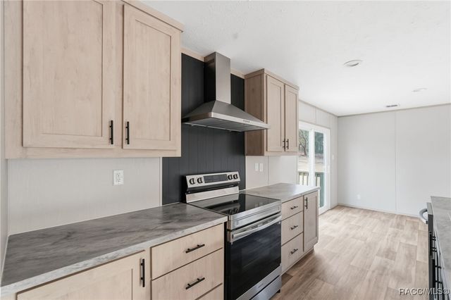 6537 N Turquoise Point, Dunnellon, FL 34433