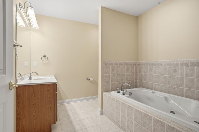 9101 Kennedy Avenue 1b, Highland, IN 46322