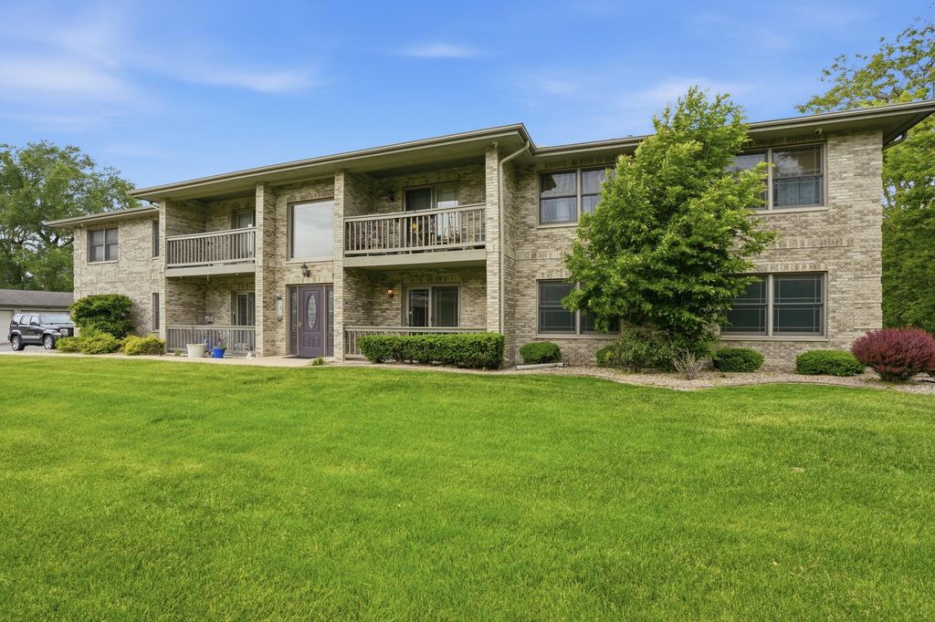9101 Kennedy Avenue 1b, Highland, IN 46322