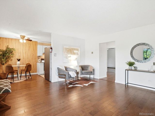 2120 S Vaughn Way 206F, Aurora, CO 80014
