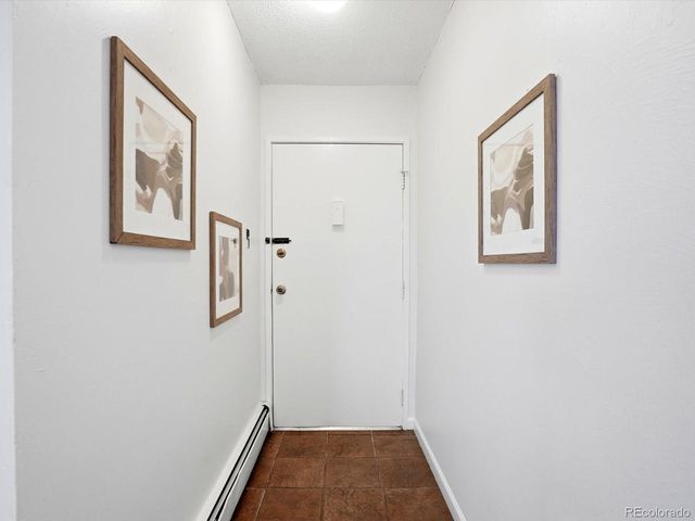 2120 S Vaughn Way 206F, Aurora, CO 80014