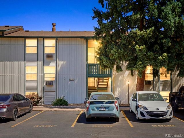 2120 S Vaughn Way 206F, Aurora, CO 80014
