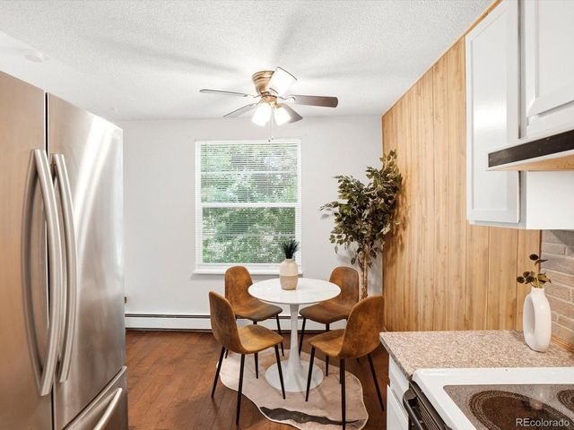 2120 S Vaughn Way 206F, Aurora, CO 80014