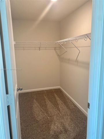 5629 Mentmore Dr 0, Mangonia Park, FL 33407