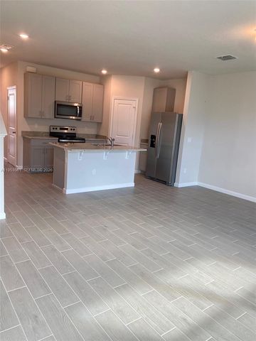 5629 Mentmore Dr 0, Mangonia Park, FL 33407